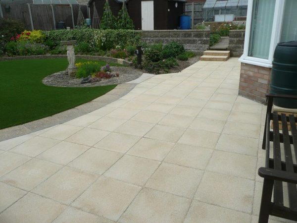 Textured Paving in Buff 600x600mm