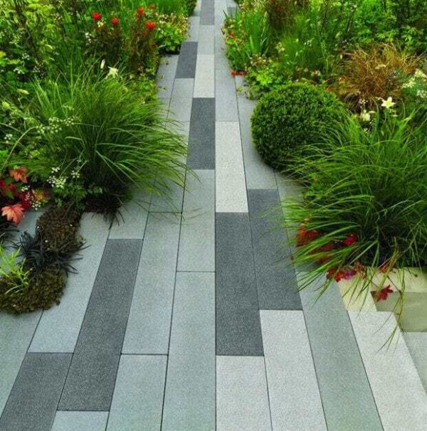 Bradstone Stonemaster Paving in Mid Grey