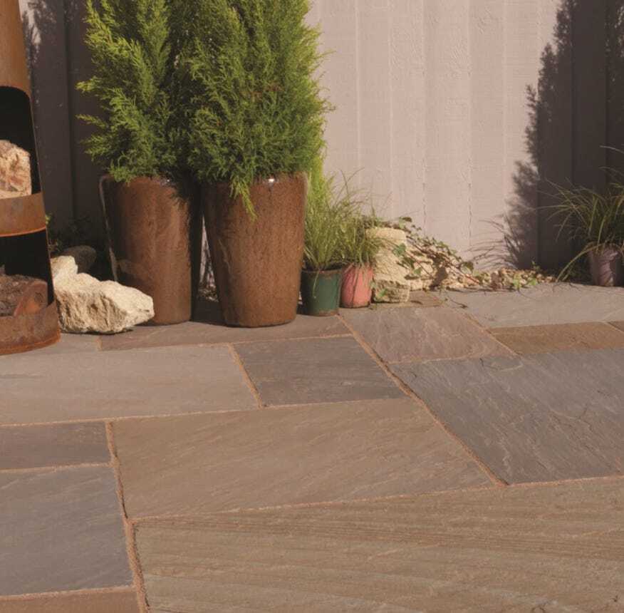 Bradstone Blended Natural Sandstone in Rustic Buff