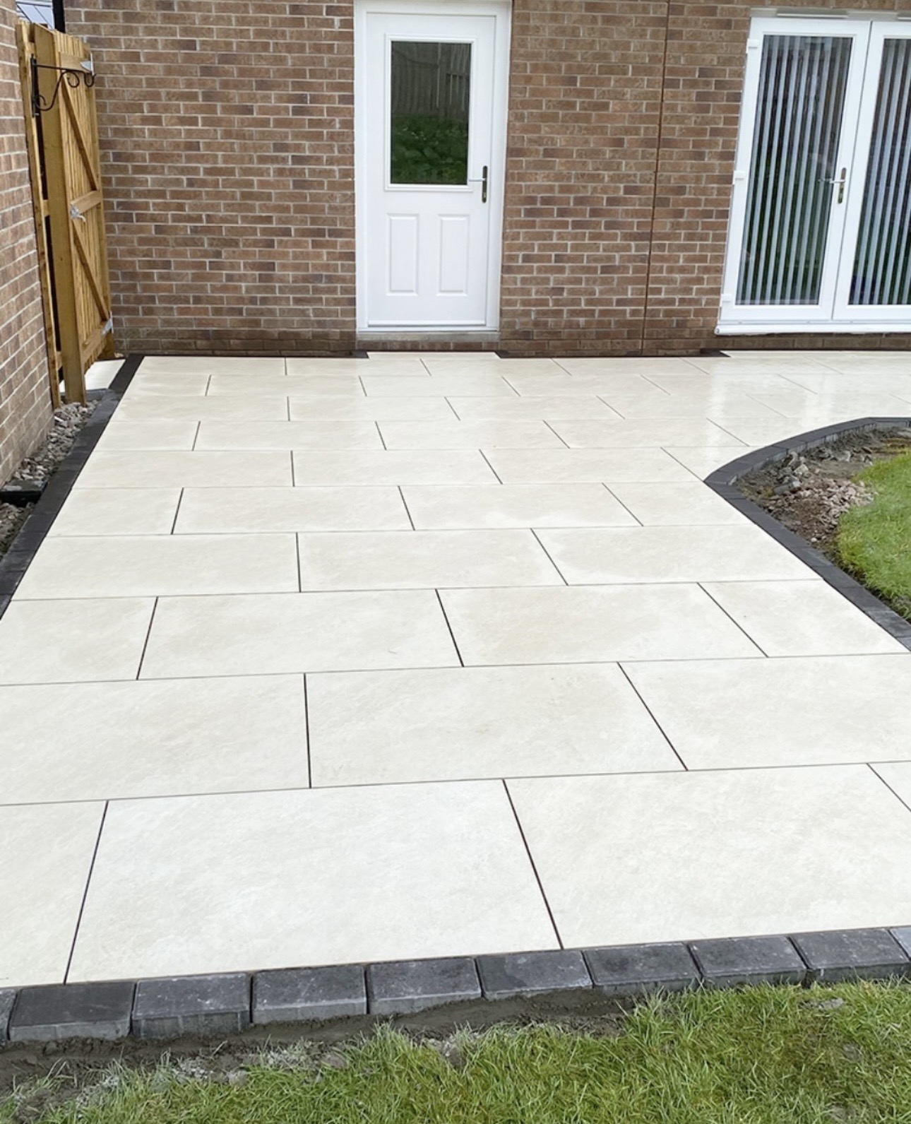 Bradstone White Pearl 900x600 Porcelain