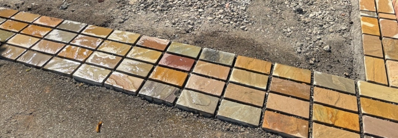 Autumn Brown Green Indian Sandstone Tumbled Block Paving 9m2 - Image 3